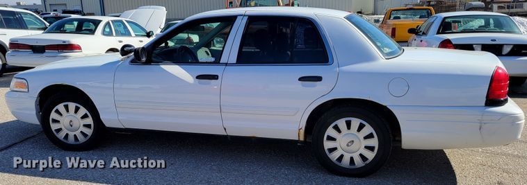image for item MC9548 2010 Ford Crown Victoria Police Interceptor