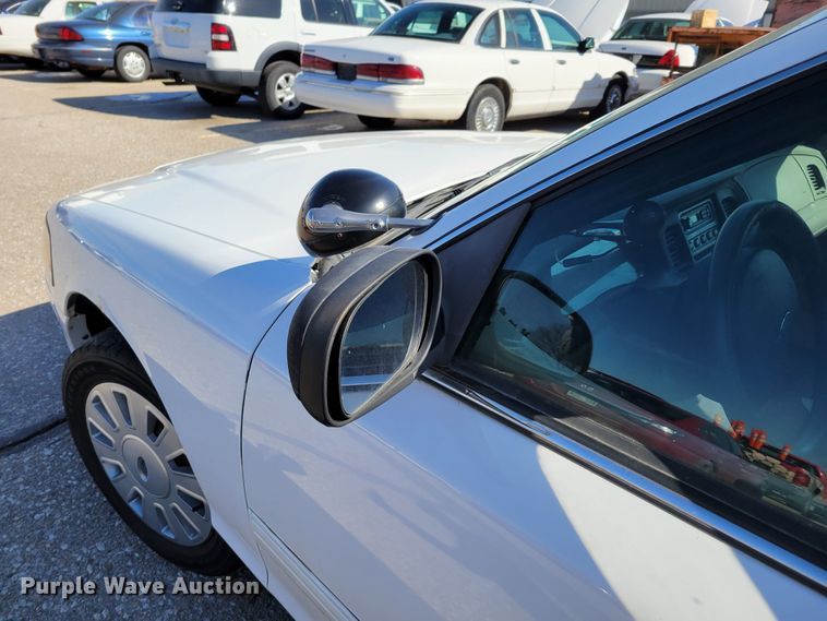 image for item MC9548 2010 Ford Crown Victoria Police Interceptor