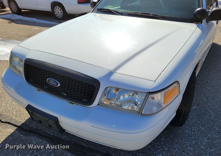 image for item MC9548 2010 Ford Crown Victoria Police Interceptor