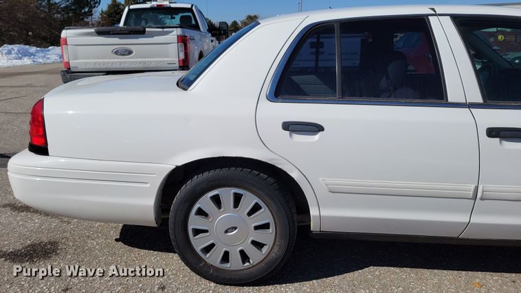 image for item MC9548 2010 Ford Crown Victoria Police Interceptor