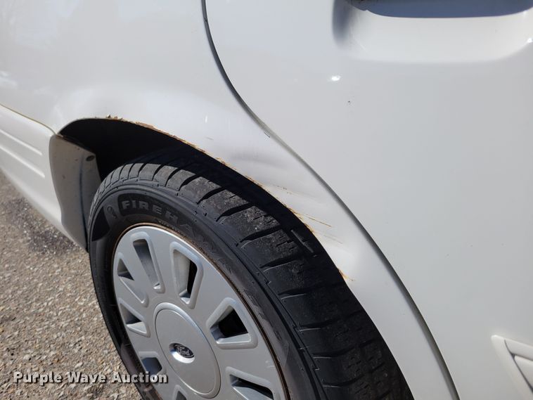 image for item MC9548 2010 Ford Crown Victoria Police Interceptor