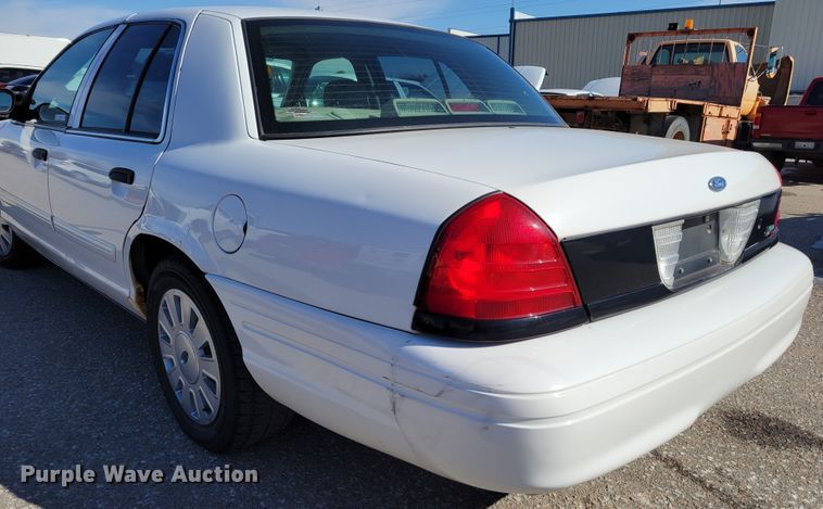 image for item MC9548 2010 Ford Crown Victoria Police Interceptor