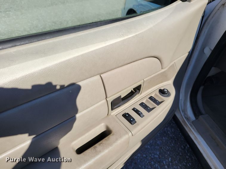 image for item MC9548 2010 Ford Crown Victoria Police Interceptor