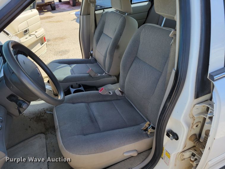 image for item MC9548 2010 Ford Crown Victoria Police Interceptor