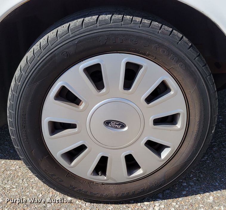 image for item MC9548 2010 Ford Crown Victoria Police Interceptor