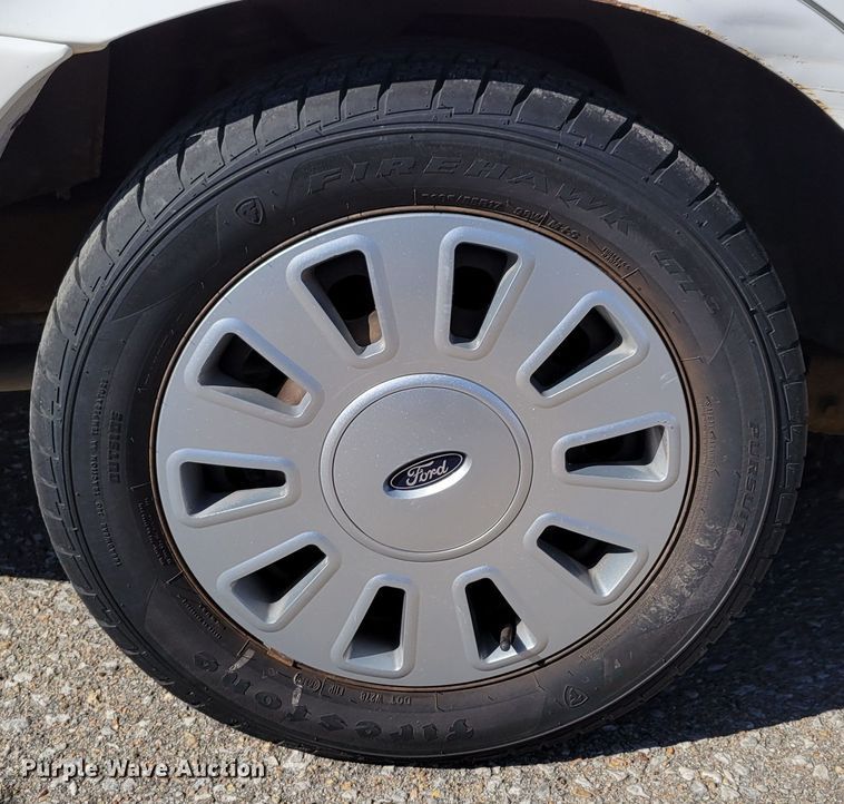 image for item MC9548 2010 Ford Crown Victoria Police Interceptor