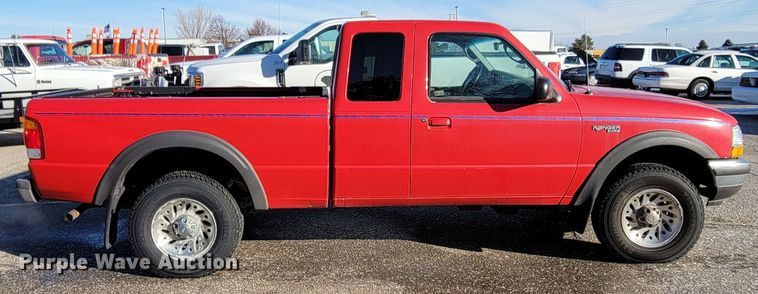 image for item MC9549 1998 Ford Ranger XLT  SuperCab pickup truck