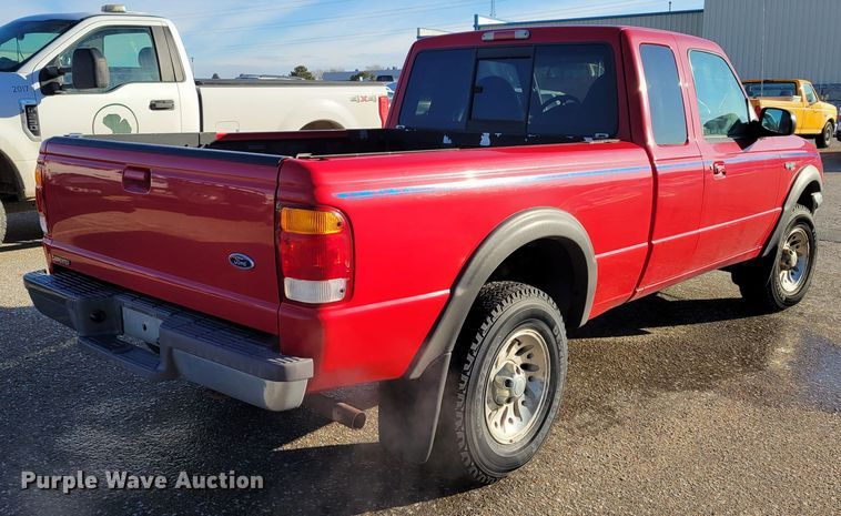 image for item MC9549 1998 Ford Ranger XLT  SuperCab pickup truck