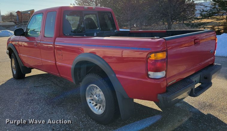 image for item MC9549 1998 Ford Ranger XLT  SuperCab pickup truck