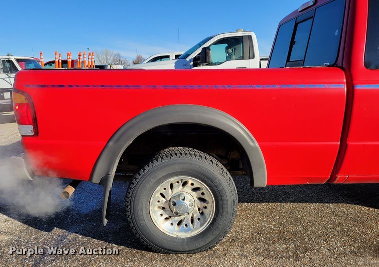 image for item MC9549 1998 Ford Ranger XLT  SuperCab pickup truck