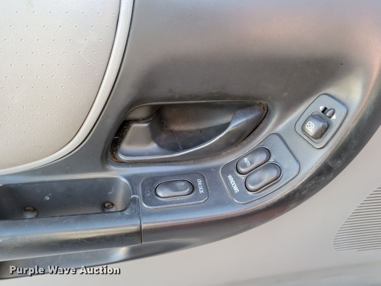 image for item MC9549 1998 Ford Ranger XLT  SuperCab pickup truck