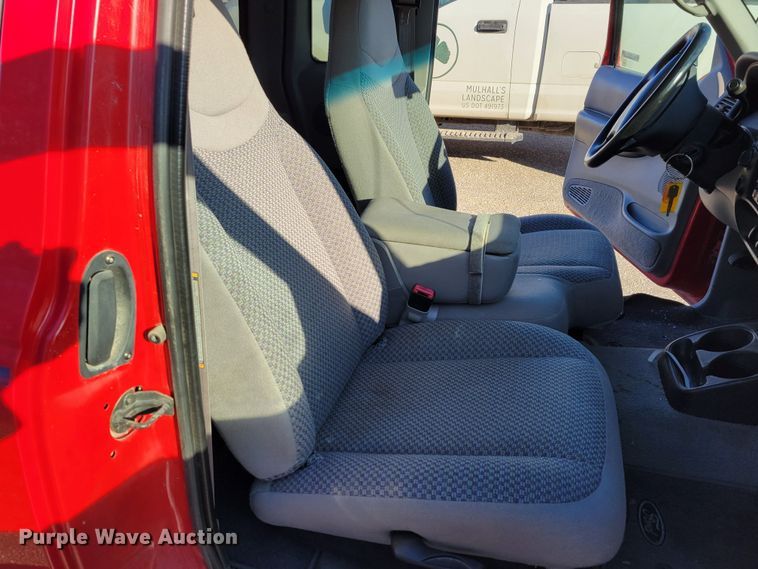 image for item MC9549 1998 Ford Ranger XLT  SuperCab pickup truck