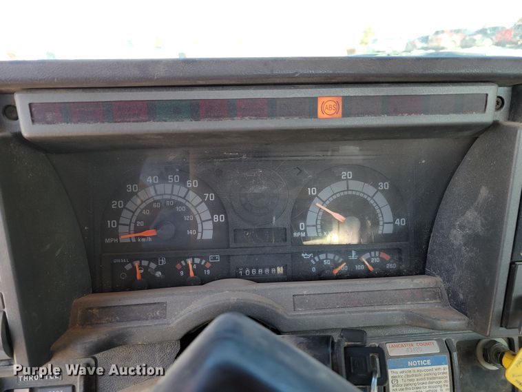 image for item MC9550 2000 GMC C6500  flatbed truck