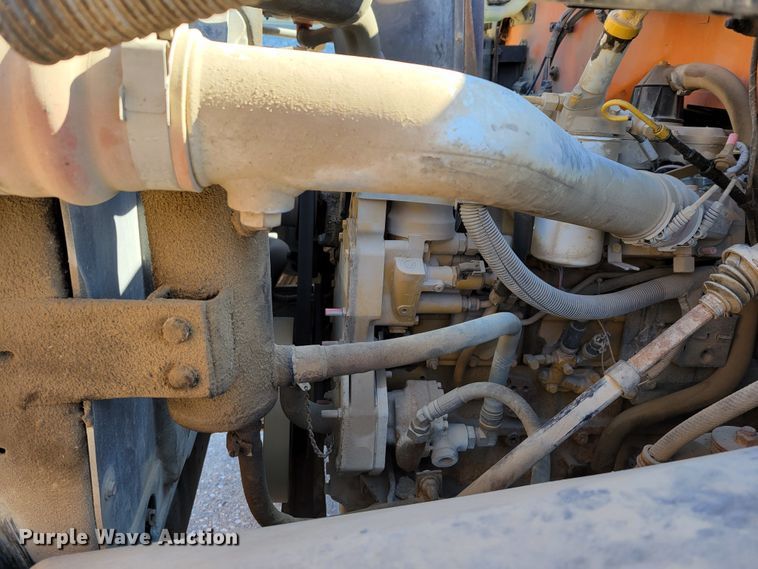 image for item MC9550 2000 GMC C6500  flatbed truck