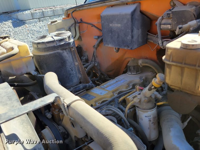 image for item MC9550 2000 GMC C6500  flatbed truck