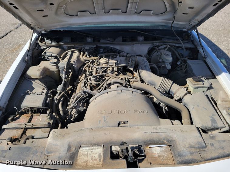 image for item MC9552 1997 Ford Crown Victoria Police Interceptor