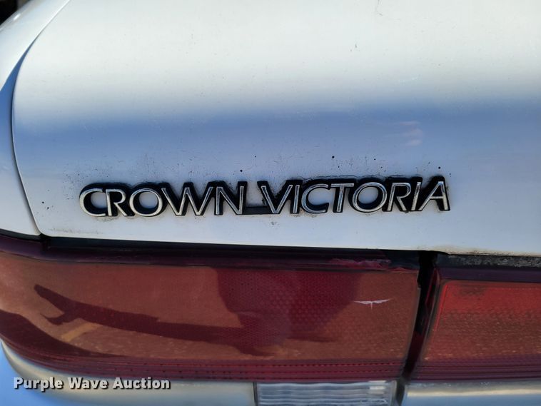 image for item MC9552 1997 Ford Crown Victoria Police Interceptor