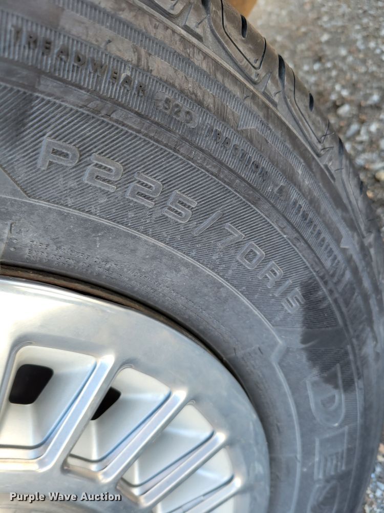 image for item MC9552 1997 Ford Crown Victoria Police Interceptor