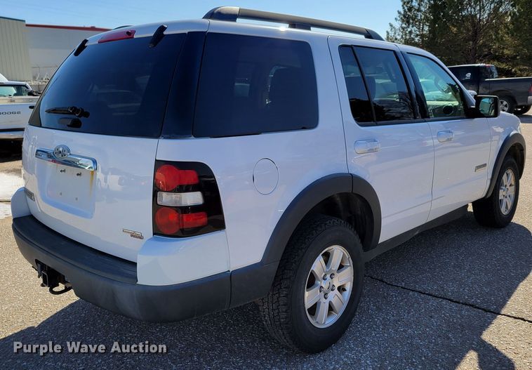 image for item MC9553 2007 Ford Explorer XLT  SUV
