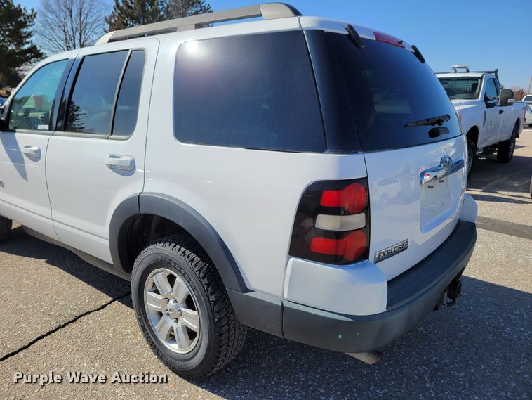 image for item MC9553 2007 Ford Explorer XLT  SUV