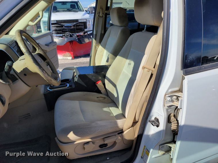 image for item MC9553 2007 Ford Explorer XLT  SUV