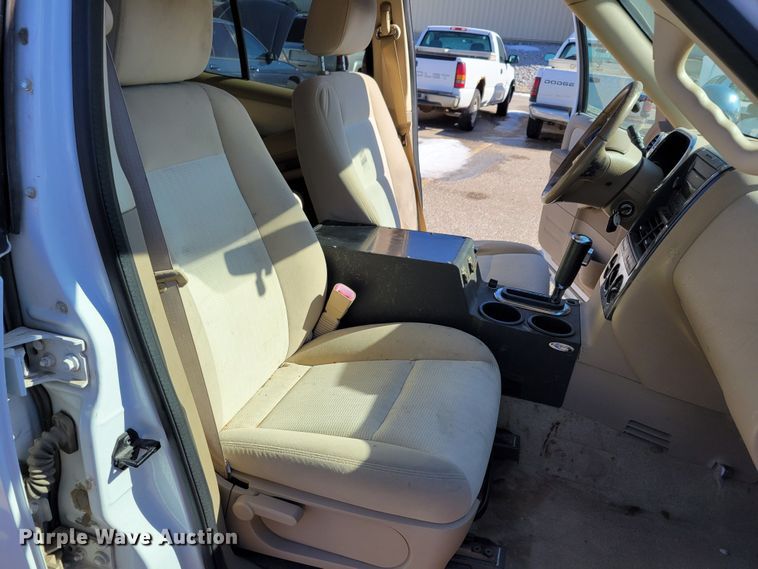 image for item MC9553 2007 Ford Explorer XLT  SUV