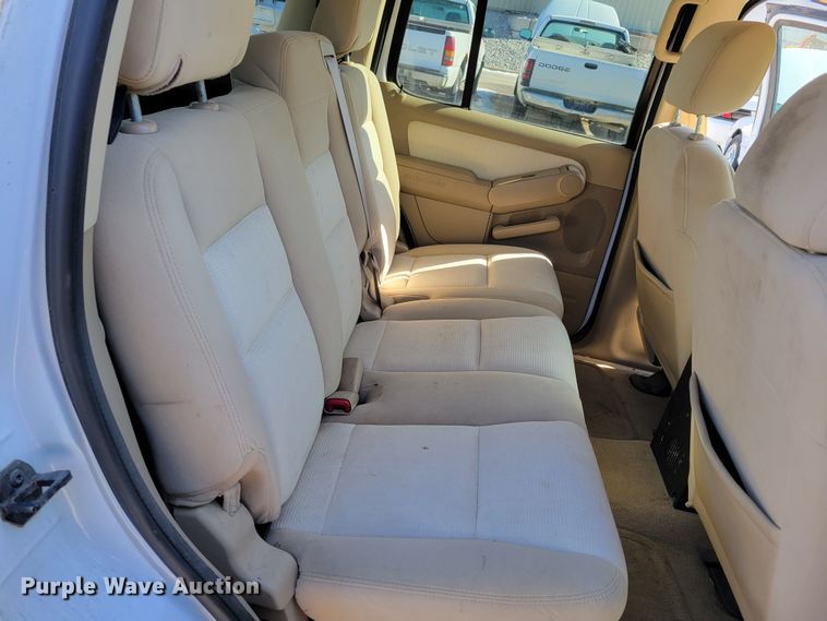 image for item MC9553 2007 Ford Explorer XLT  SUV