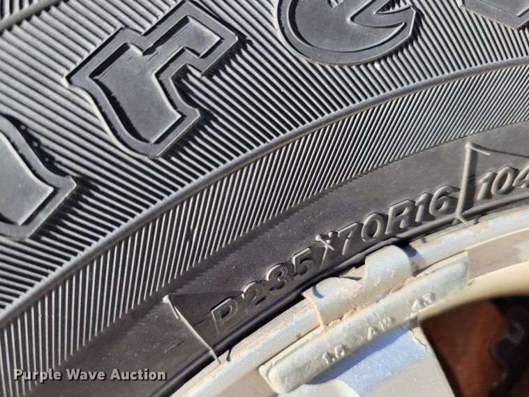 image for item MC9553 2007 Ford Explorer XLT  SUV