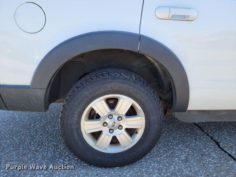 image for item MC9553 2007 Ford Explorer XLT  SUV