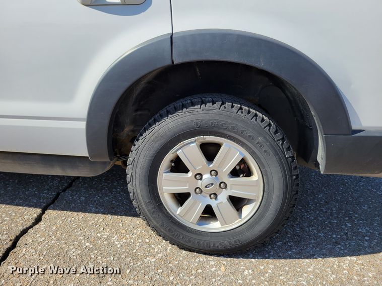 image for item MC9553 2007 Ford Explorer XLT  SUV