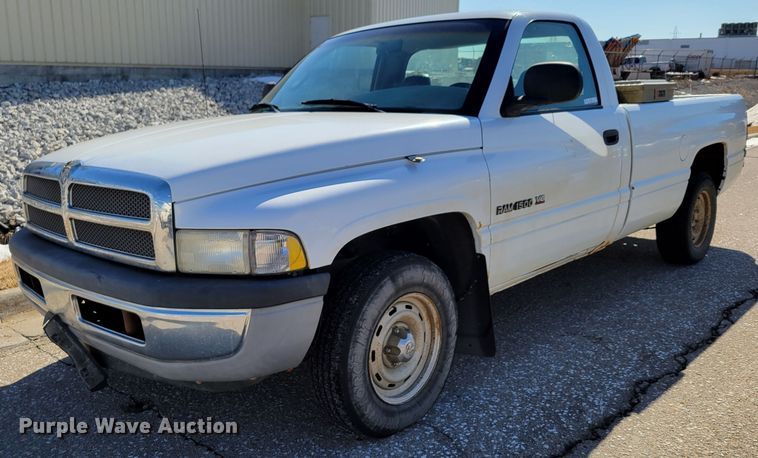 image for item MC9554 2001 Dodge Ram 1500  pickup truck