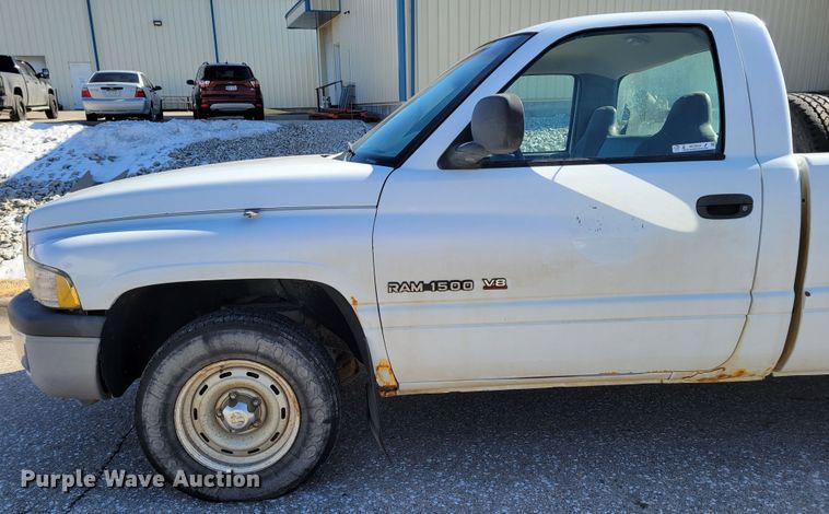 image for item MC9554 2001 Dodge Ram 1500  pickup truck