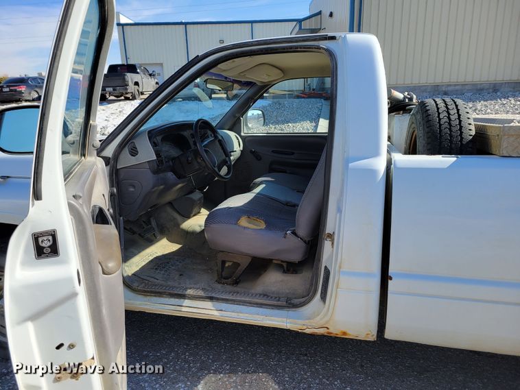 image for item MC9554 2001 Dodge Ram 1500  pickup truck