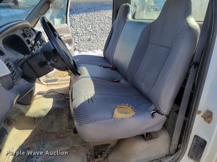 image for item MC9554 2001 Dodge Ram 1500  pickup truck