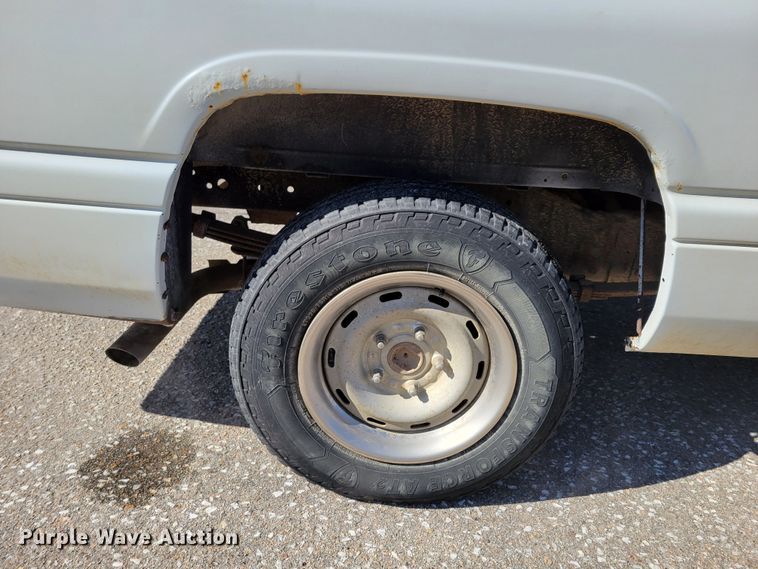 image for item MC9554 2001 Dodge Ram 1500  pickup truck