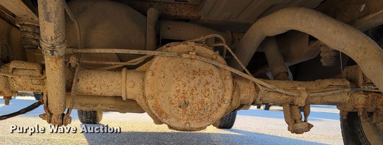 image for item MC9555 2002 Chevrolet Silverado 1500  pickup truck