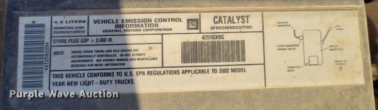 image for item MC9555 2002 Chevrolet Silverado 1500  pickup truck