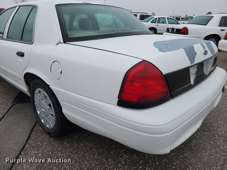 image for item MC9558 2008 Ford Crown Victoria