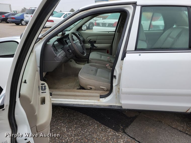 image for item MC9558 2008 Ford Crown Victoria