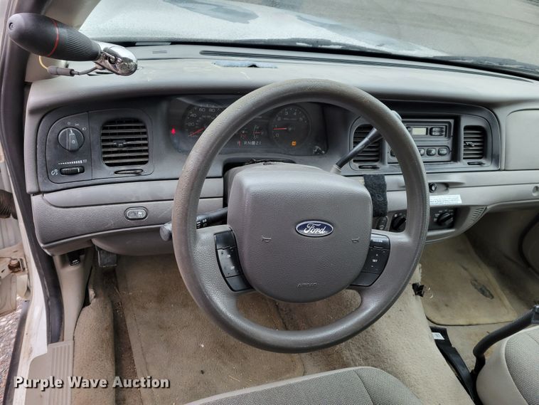 image for item MC9558 2008 Ford Crown Victoria