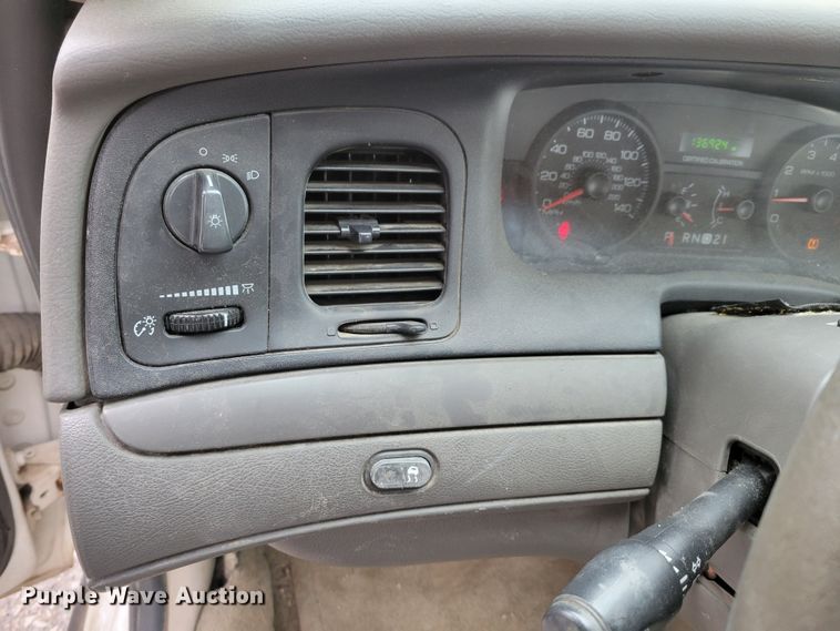 image for item MC9558 2008 Ford Crown Victoria