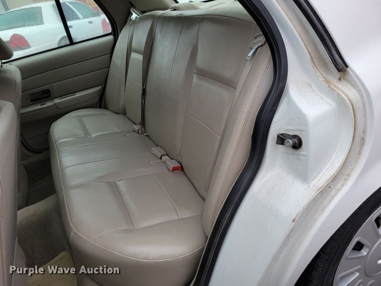 image for item MC9558 2008 Ford Crown Victoria