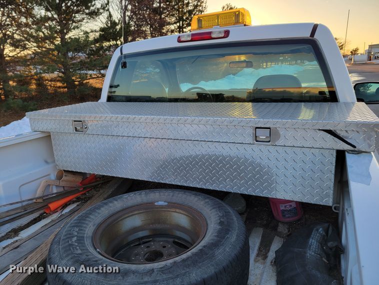 image for item MC9560 1999 Chevrolet Silverado 1500  pickup truck