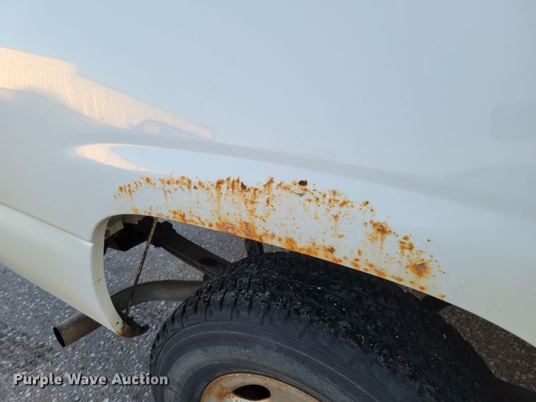 image for item MC9560 1999 Chevrolet Silverado 1500  pickup truck