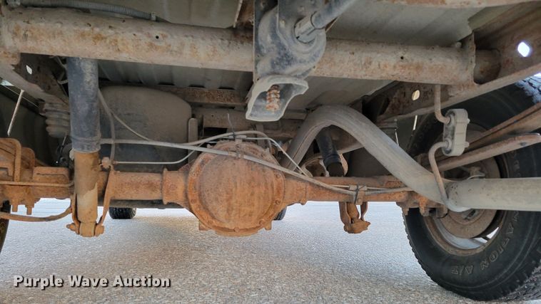 image for item MC9560 1999 Chevrolet Silverado 1500  pickup truck