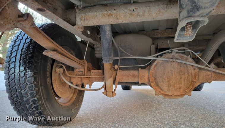 image for item MC9560 1999 Chevrolet Silverado 1500  pickup truck