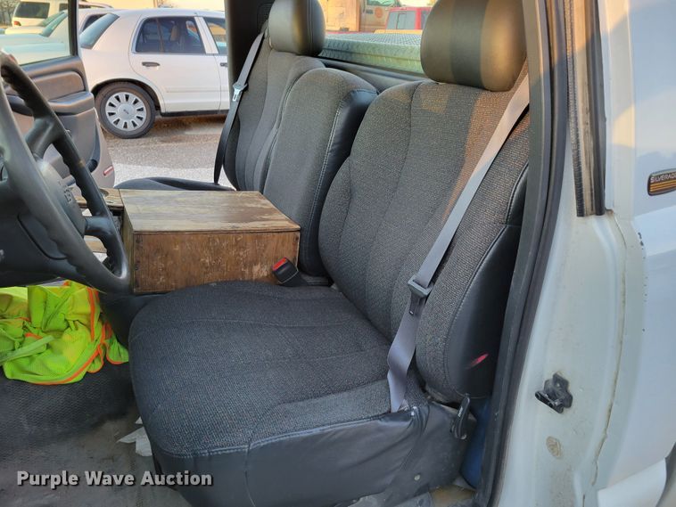 image for item MC9560 1999 Chevrolet Silverado 1500  pickup truck