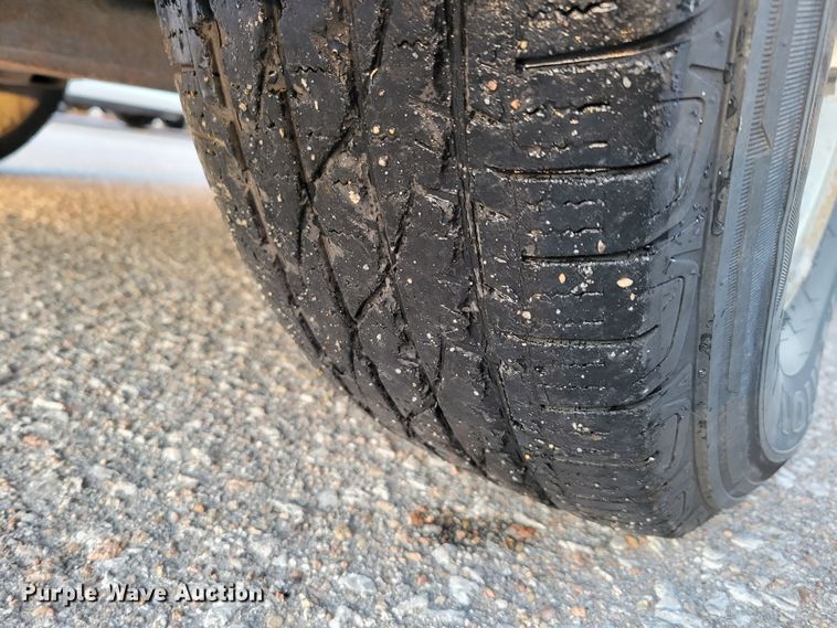 image for item MC9560 1999 Chevrolet Silverado 1500  pickup truck