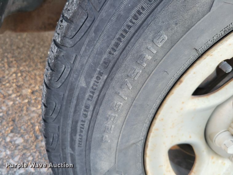 image for item MC9560 1999 Chevrolet Silverado 1500  pickup truck