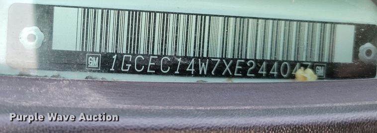 image for item MC9560 1999 Chevrolet Silverado 1500  pickup truck